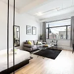 Artsy Studio In Plateau By Sonder